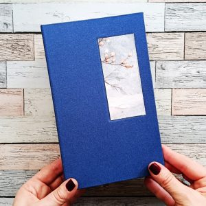 LIBRETA ENCUADERNACIÓN COSIDA VISTA